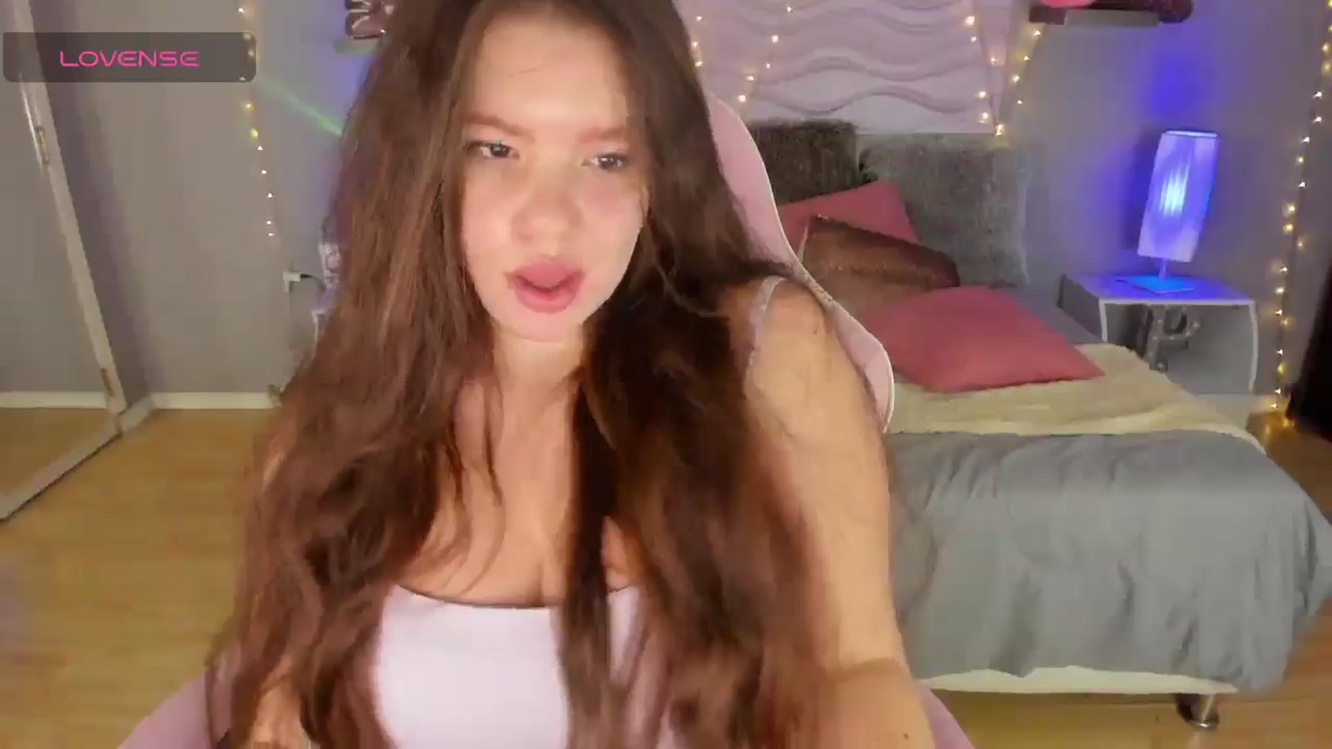 Gallery image thumbnail from kassie_sx's myfreecams stream on, 09/30/2025, 17:17 image 12 of 20