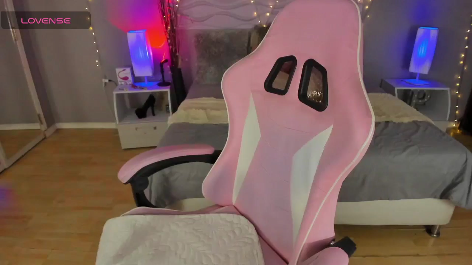 Gallery image thumbnail from kassie_sx's myfreecams stream on, 10/04/2025, 17:22 image 15 of 20