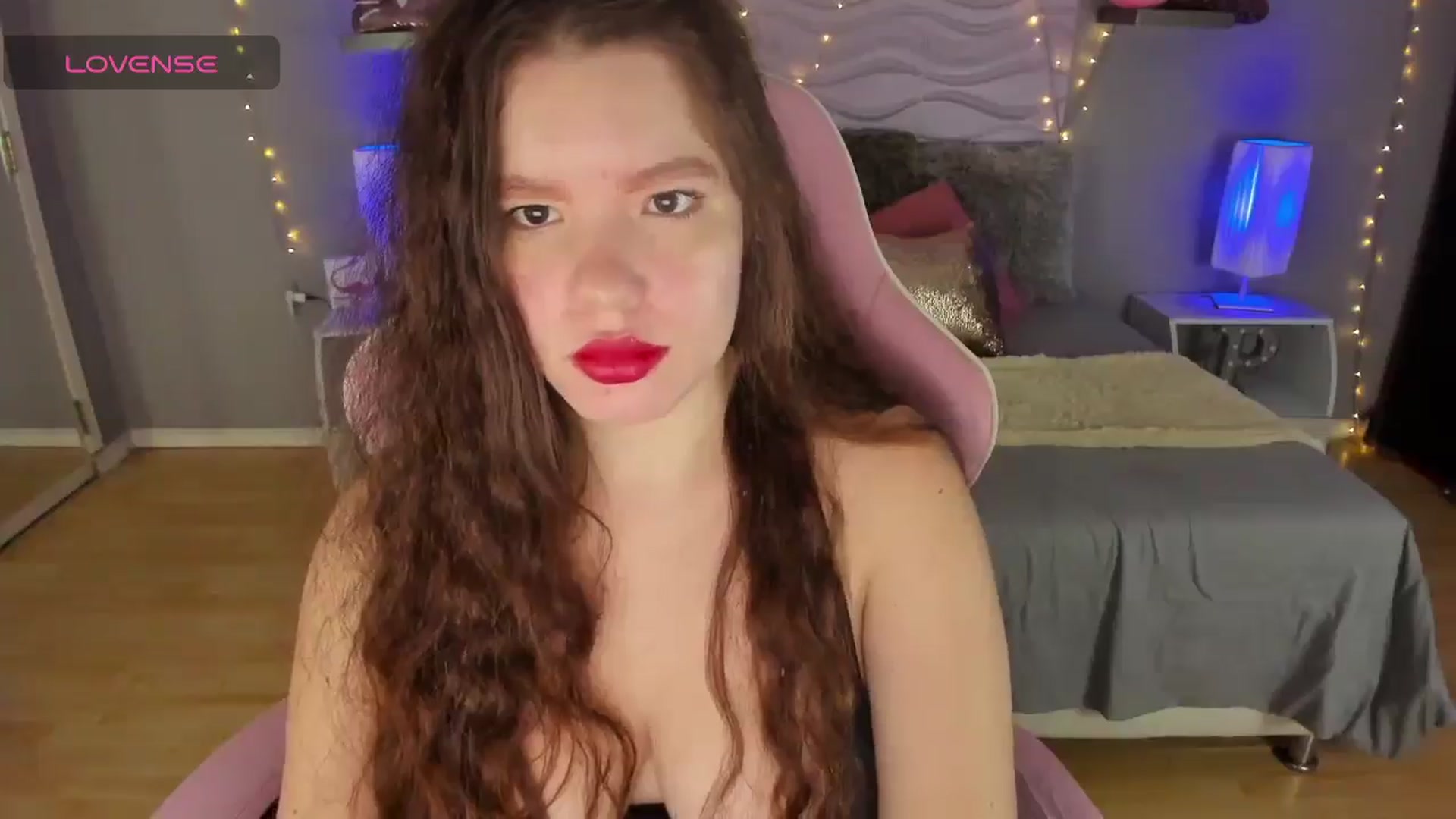 Gallery image thumbnail from kassie_sx's myfreecams stream on, 10/06/2025, 14:22 image 15 of 20