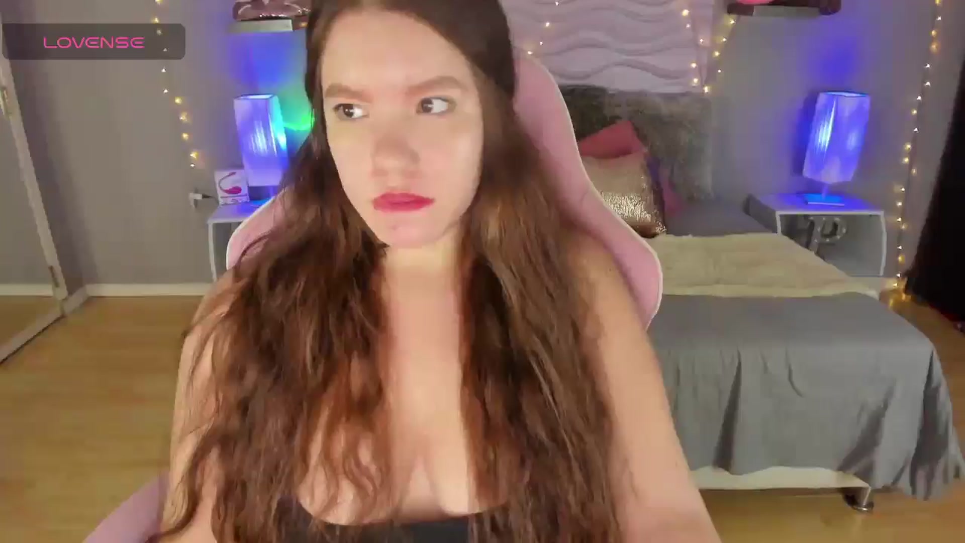 Gallery image thumbnail from kassie_sx's myfreecams stream on, 10/06/2025, 17:01 image 5 of 20