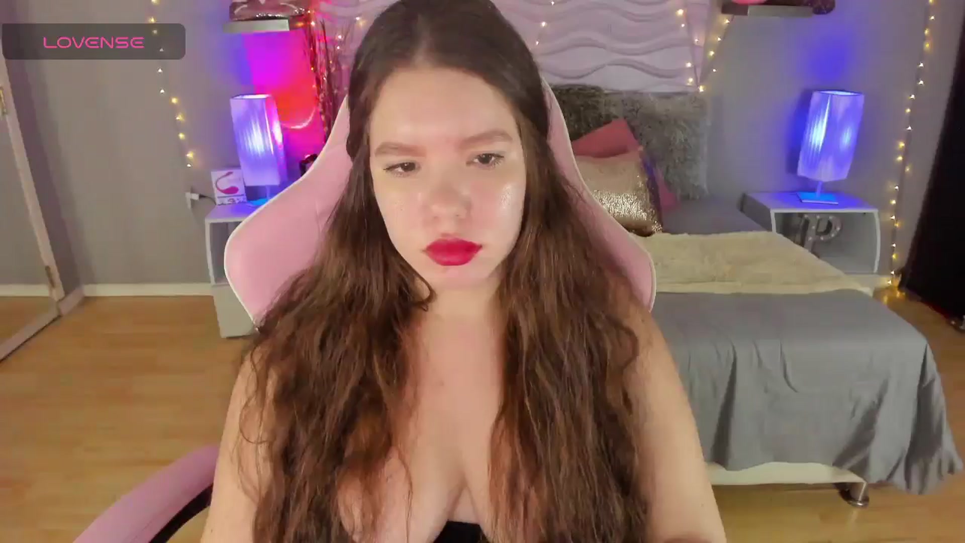 Gallery image thumbnail from kassie_sx's myfreecams stream on, 10/06/2025, 17:01 image 19 of 20