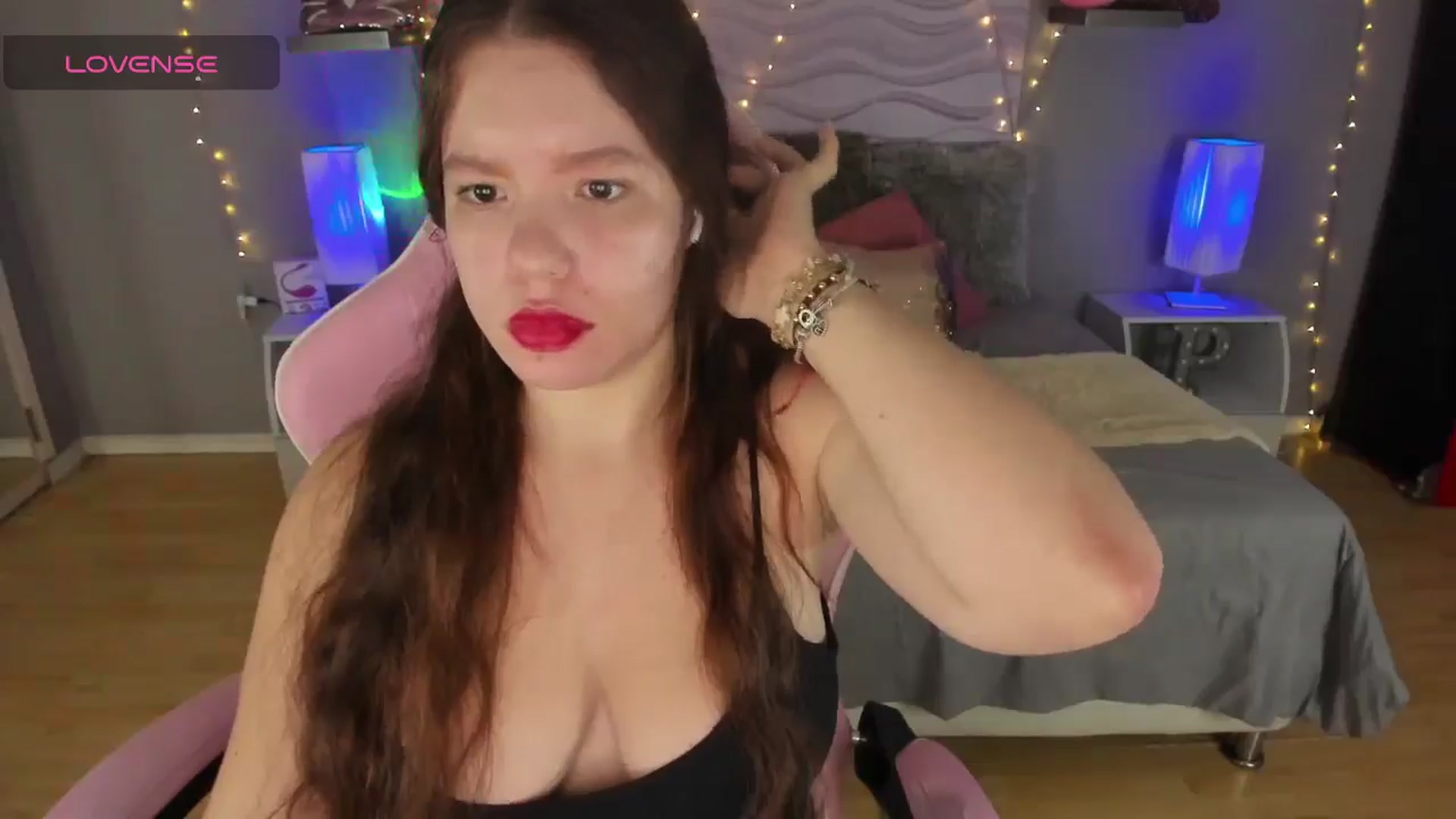 Gallery image thumbnail from kassie_sx's myfreecams stream on, 10/07/2025, 16:39 image 3 of 20