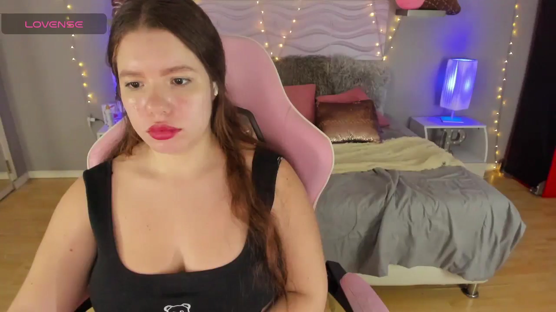 Gallery image thumbnail from kassie_sx's myfreecams stream on, 10/10/2025, 18:09 image 16 of 20