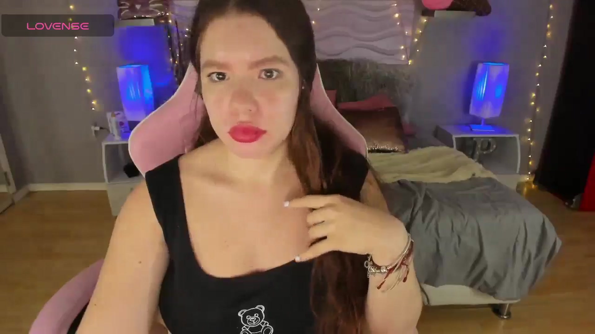 Gallery image thumbnail from kassie_sx's myfreecams stream on, 10/10/2025, 18:09 image 4 of 20