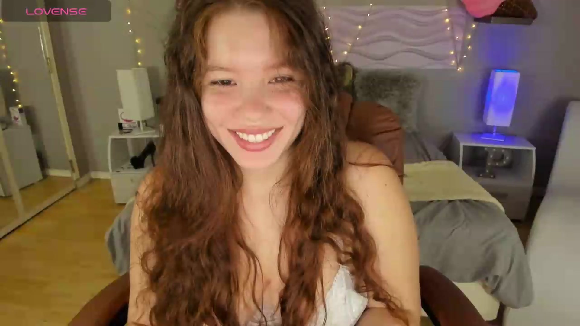 Gallery image thumbnail from kassie_sx's myfreecams stream on, 07/23/2026, 17:39 image 13 of 20