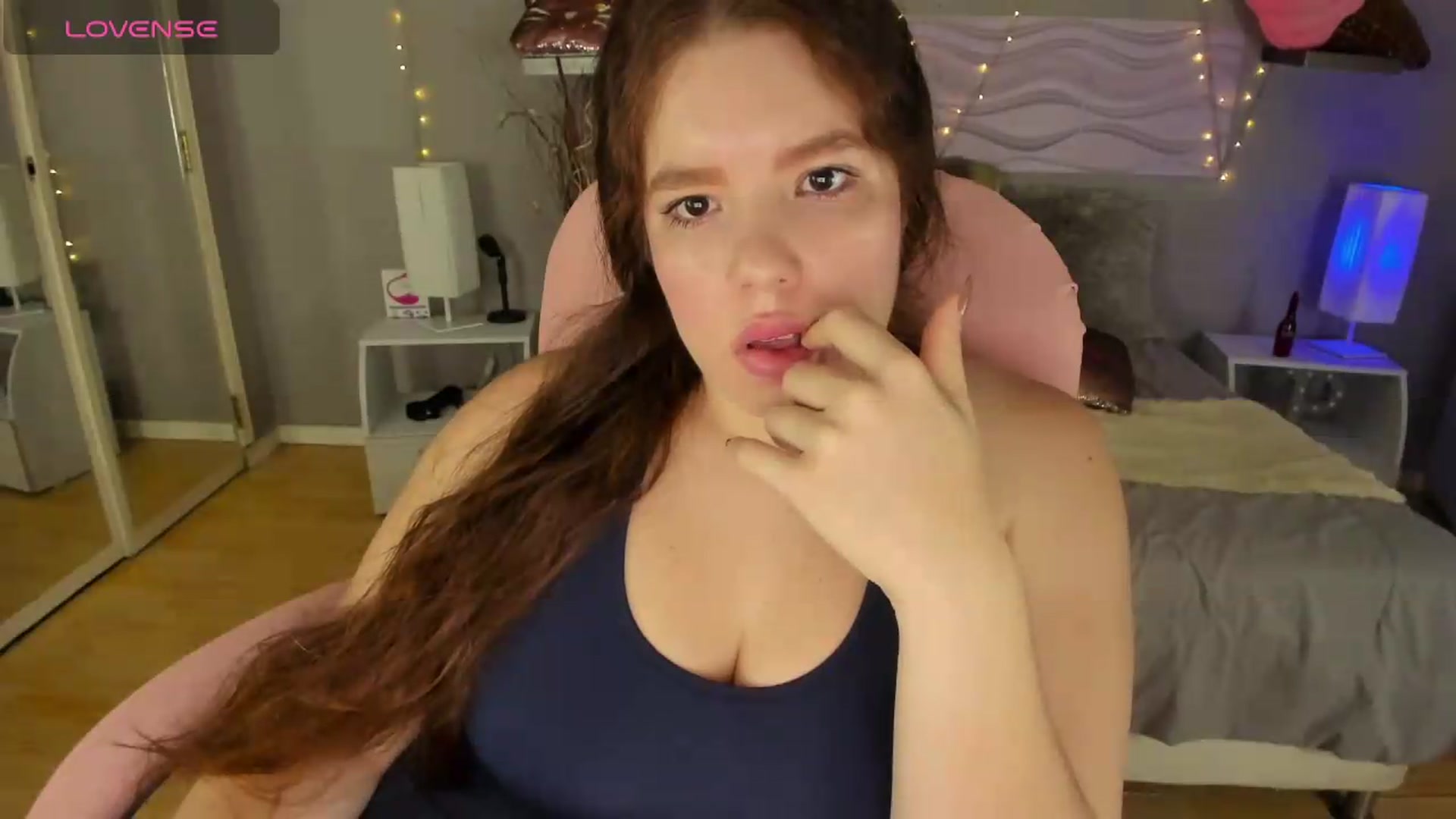 Gallery image thumbnail from kassie_sx's myfreecams stream on, 08/10/2026, 16:45 image 7 of 20