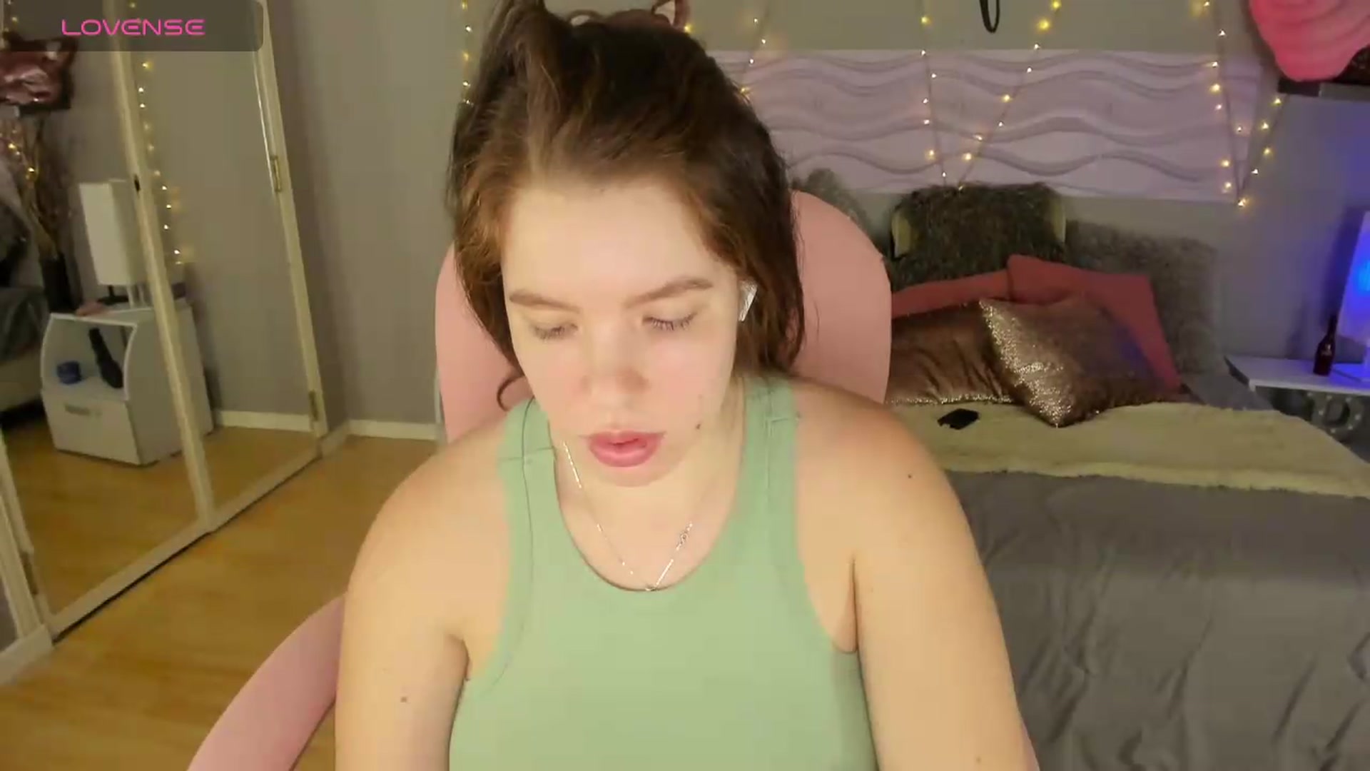 Gallery image thumbnail from kassie_sx's myfreecams stream on, 09/15/2026, 15:54 image 11 of 20