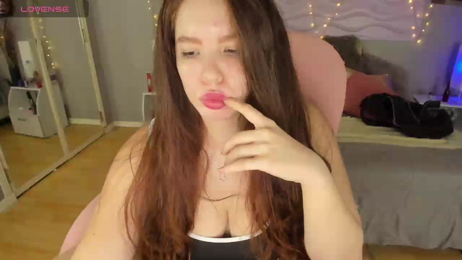 Gallery image thumbnail from kassie_sx's myfreecams stream on, 09/19/2026, 14:52 image 11 of 20