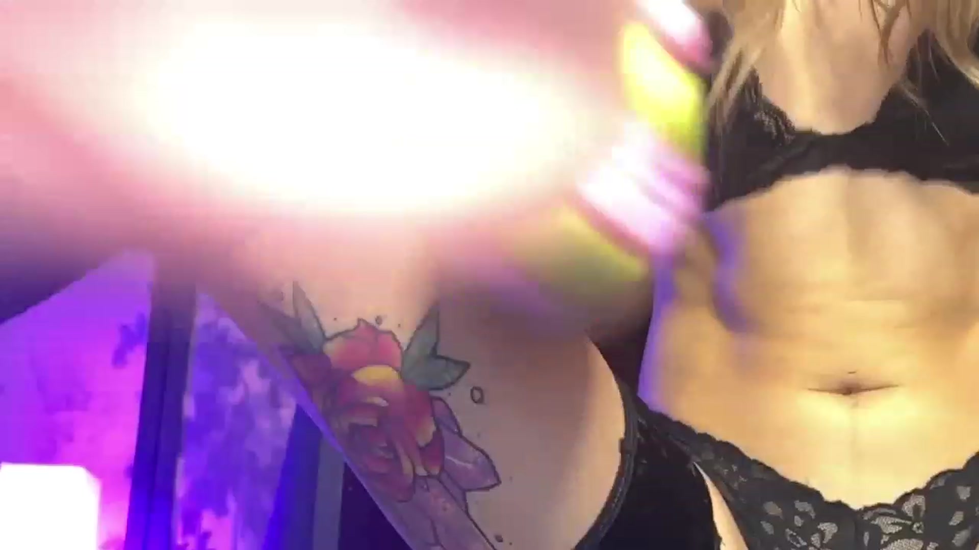 Gallery image thumbnail from katanacakes's myfreecams stream on, 04/21/2023, 01:55 image 15 of 20