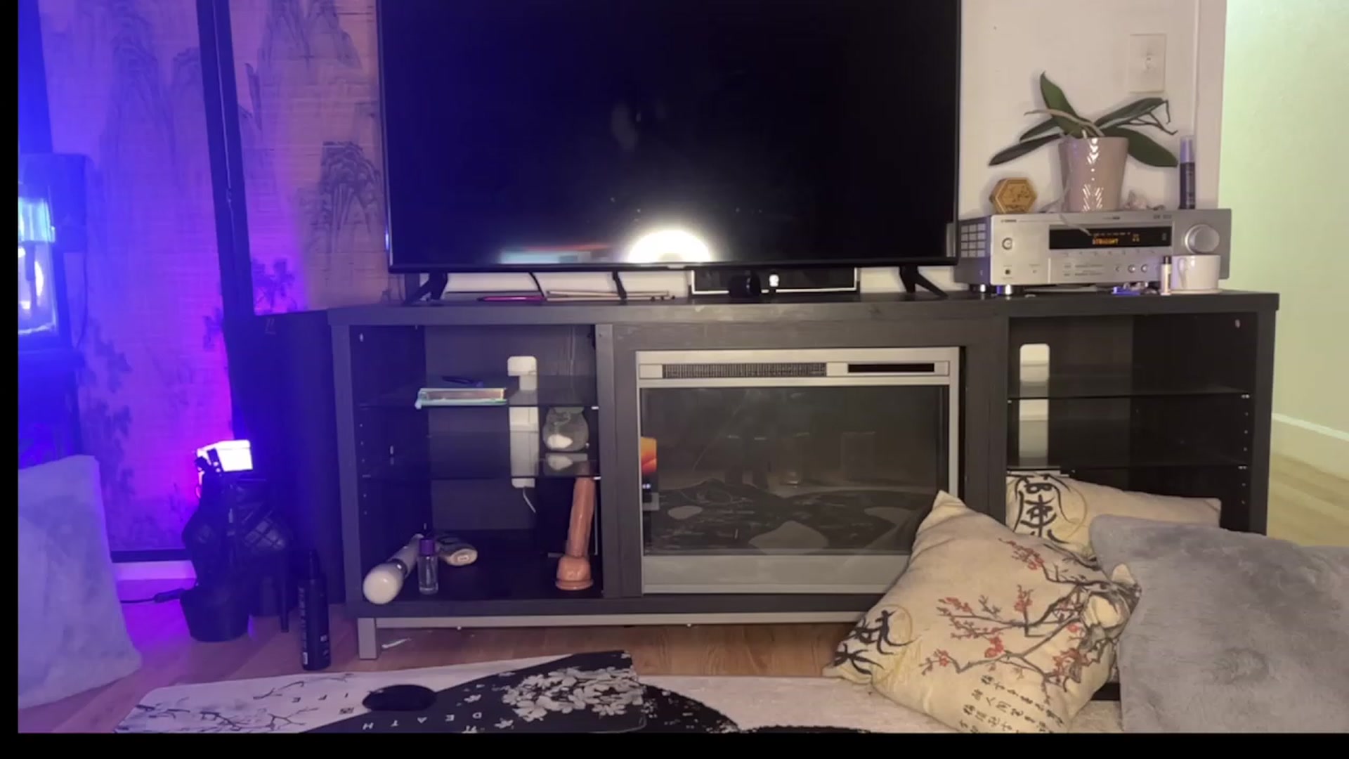 Gallery image thumbnail from katanacakes's myfreecams stream on, 07/29/2023, 08:06 image 20 of 20