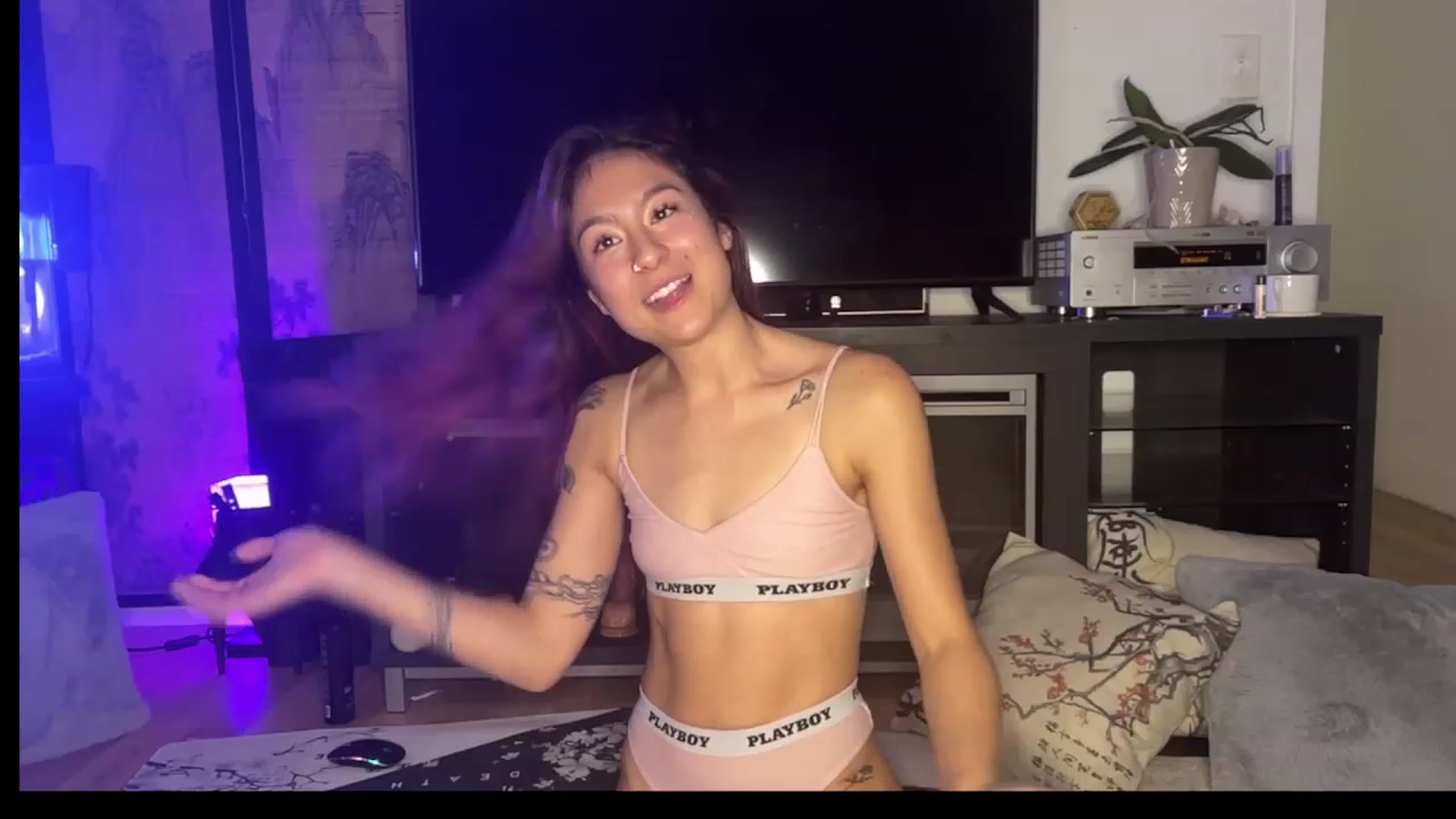 Gallery image thumbnail from katanacakes's myfreecams stream on, 07/29/2023, 08:06 image 8 of 20