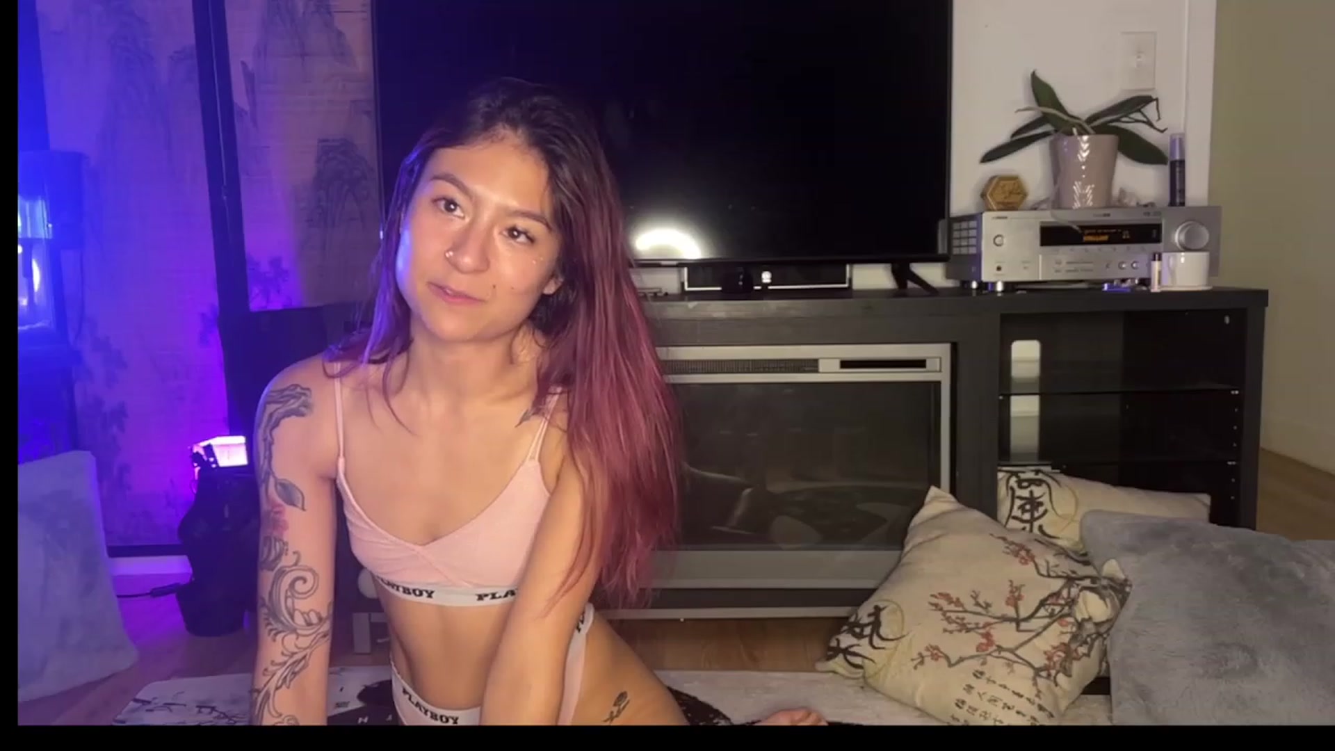 Gallery image thumbnail from katanacakes's myfreecams stream on, 07/29/2023, 08:06 image 18 of 20