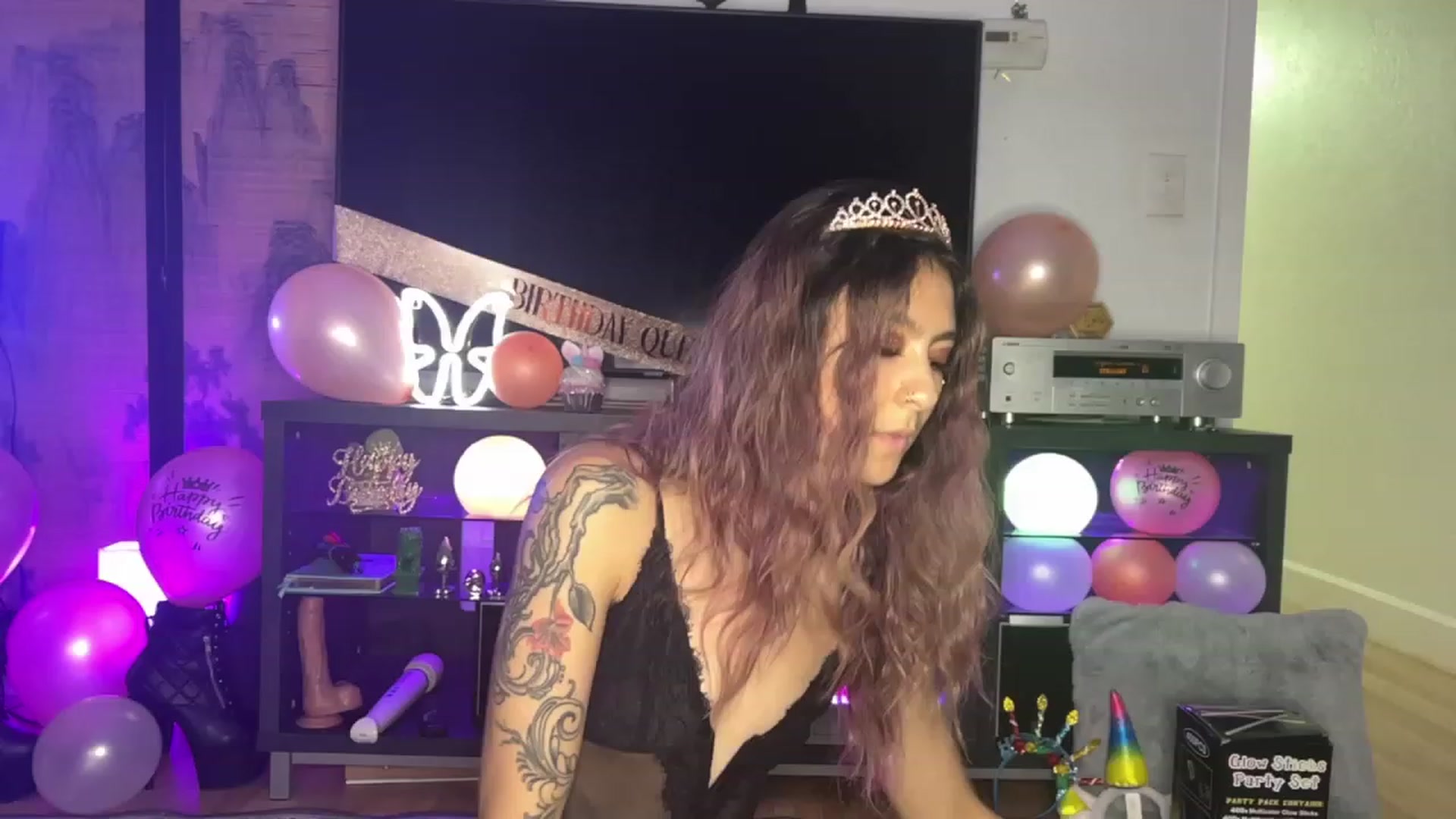 Gallery image thumbnail from katanacakes's myfreecams stream on, 08/20/2023, 03:00 image 19 of 20