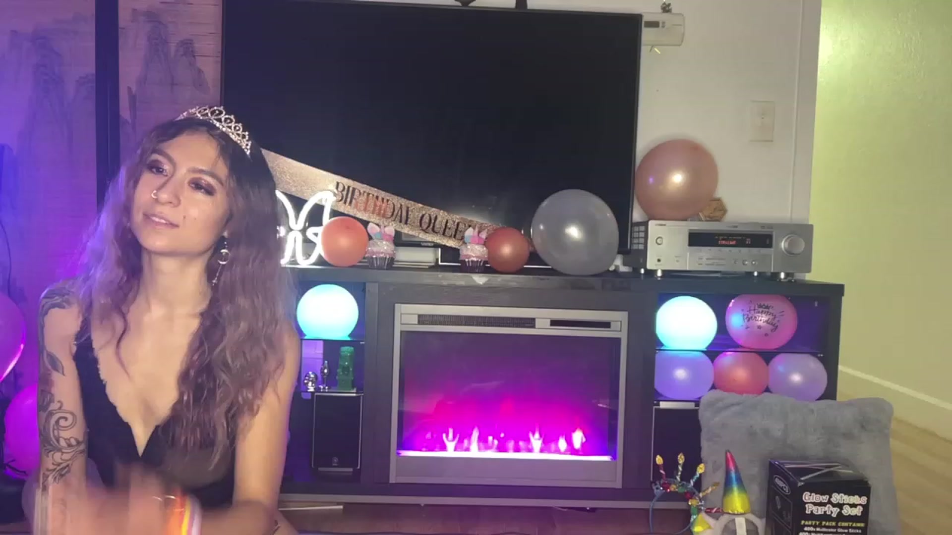 Gallery image thumbnail from katanacakes's myfreecams stream on, 08/20/2023, 03:00 image 18 of 20