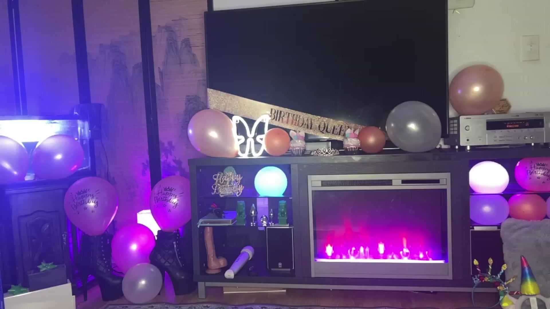 Gallery image thumbnail from katanacakes's myfreecams stream on, 08/20/2023, 03:00 image 8 of 20