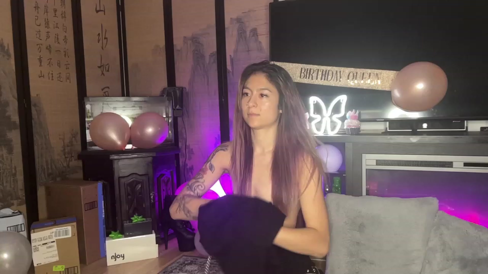 Gallery image thumbnail from katanacakes's myfreecams stream on, 08/21/2023, 02:41 image 19 of 20