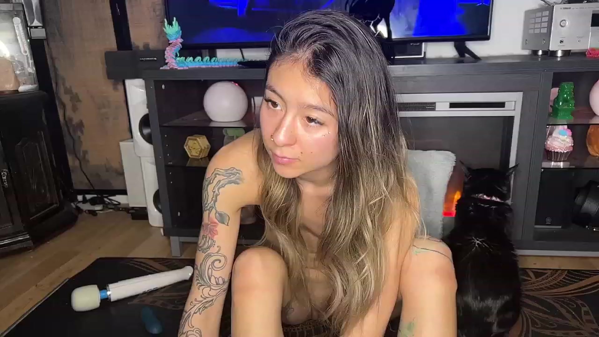 Gallery image thumbnail from katanacakes's myfreecams stream on, 02/25/2024, 08:13 image 4 of 20