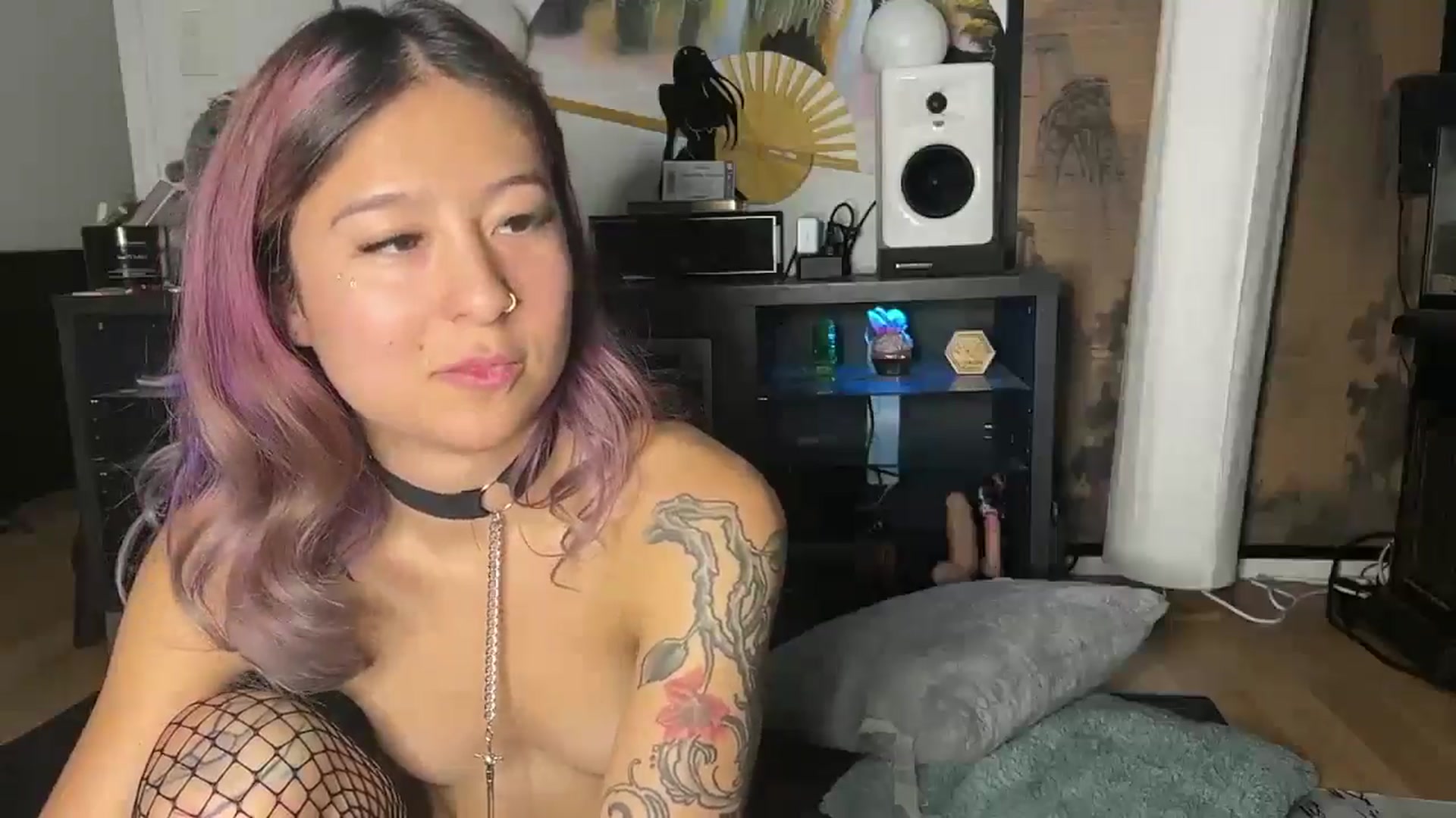 Gallery image thumbnail from katanacakes's myfreecams stream on, 11/23/2024, 08:19 image 18 of 20