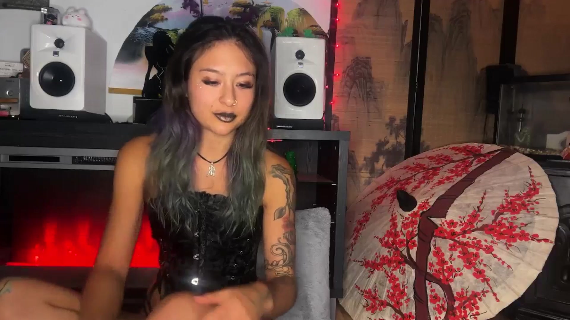 Gallery image thumbnail from katanacakes's myfreecams stream on, 06/08/2025, 05:26 image 19 of 20