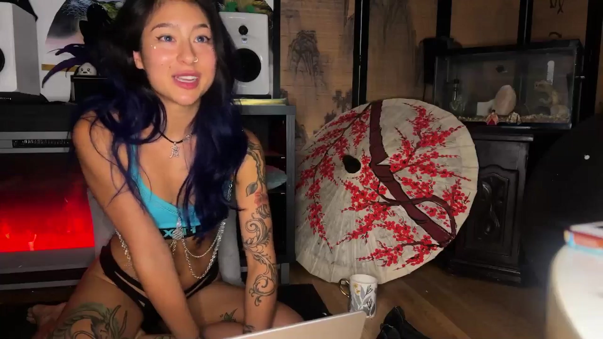 Gallery image thumbnail from katanacakes's myfreecams stream on, 07/13/2025, 05:40 image 18 of 20