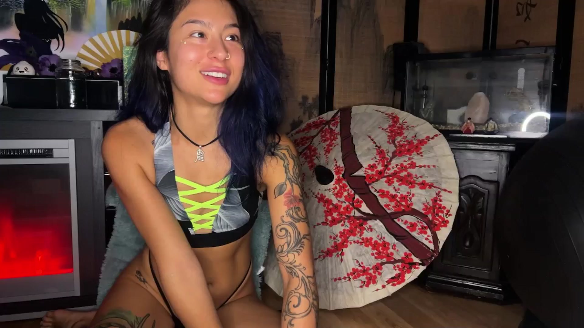 Gallery image thumbnail from katanacakes's myfreecams stream on, 07/16/2025, 04:04 image 1 of 20