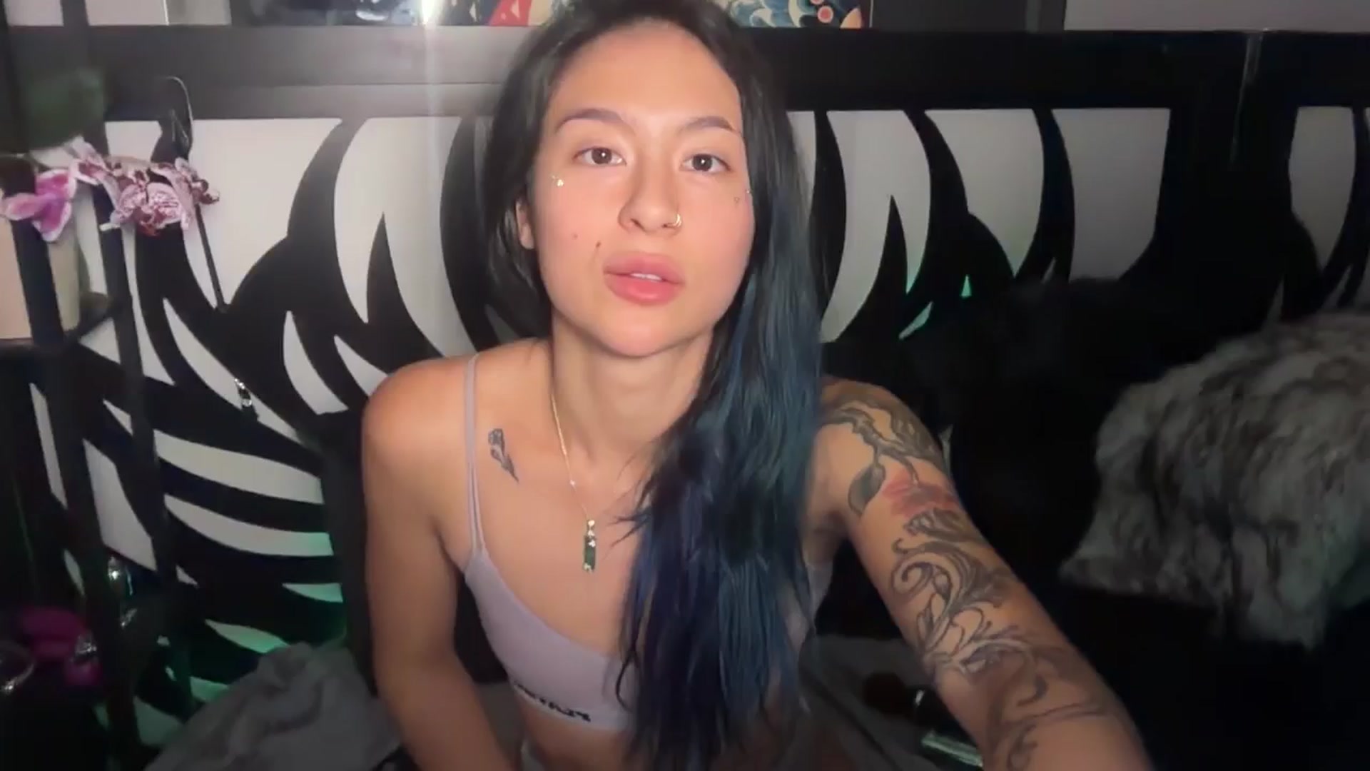 Gallery image thumbnail from katanacakes's myfreecams stream on, 08/13/2025, 07:39 image 5 of 20