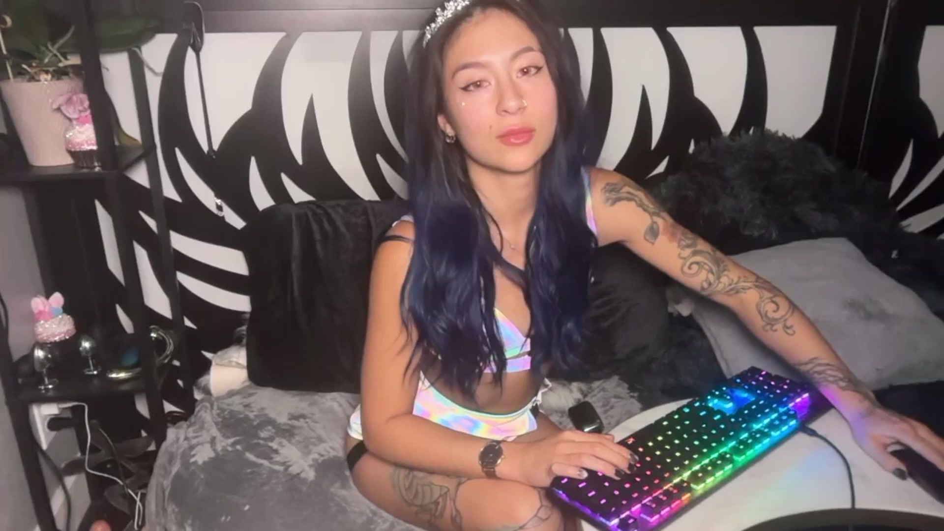 Gallery image thumbnail from katanacakes's myfreecams stream on, 08/24/2025, 04:09 image 8 of 20