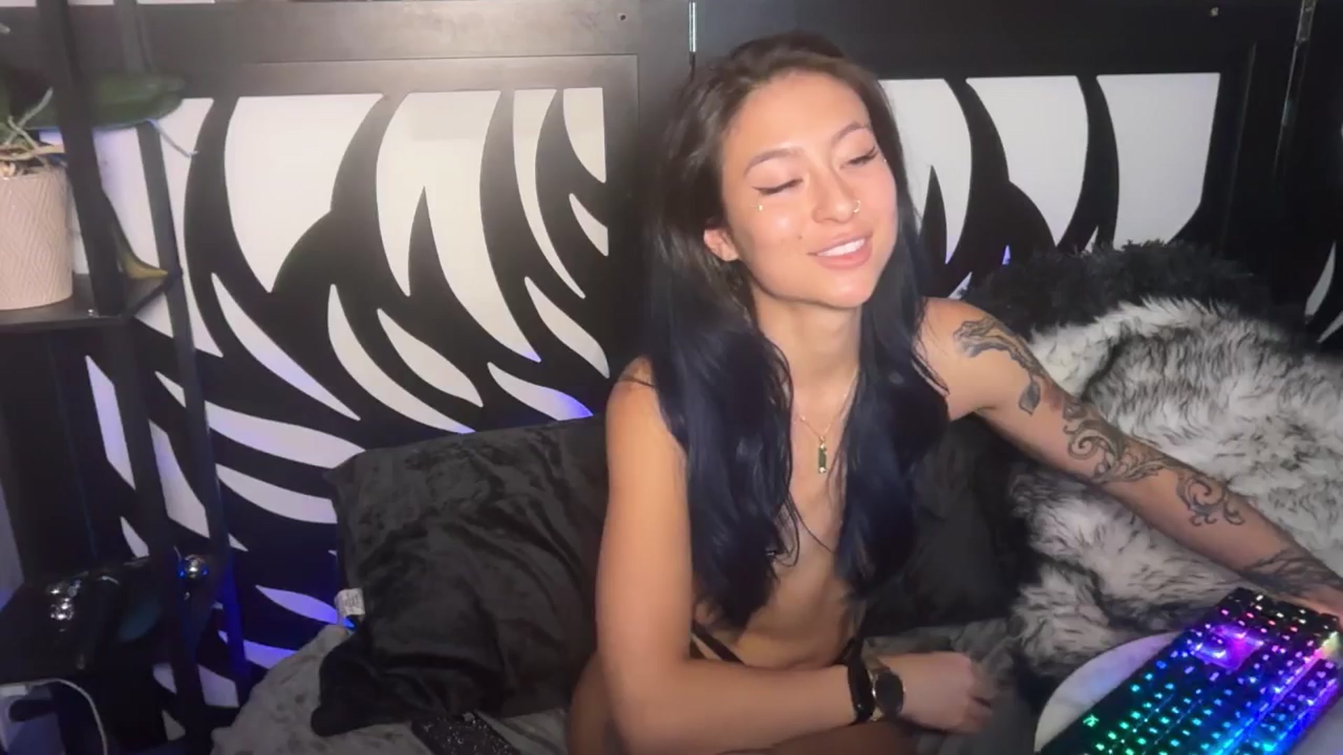 Gallery image thumbnail from katanacakes's myfreecams stream on, 09/03/2025, 07:43 image 2 of 20