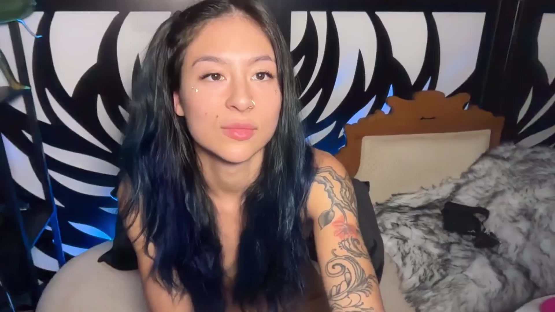 Gallery image thumbnail from katanacakes's myfreecams stream on, 09/15/2025, 04:58 image 5 of 20