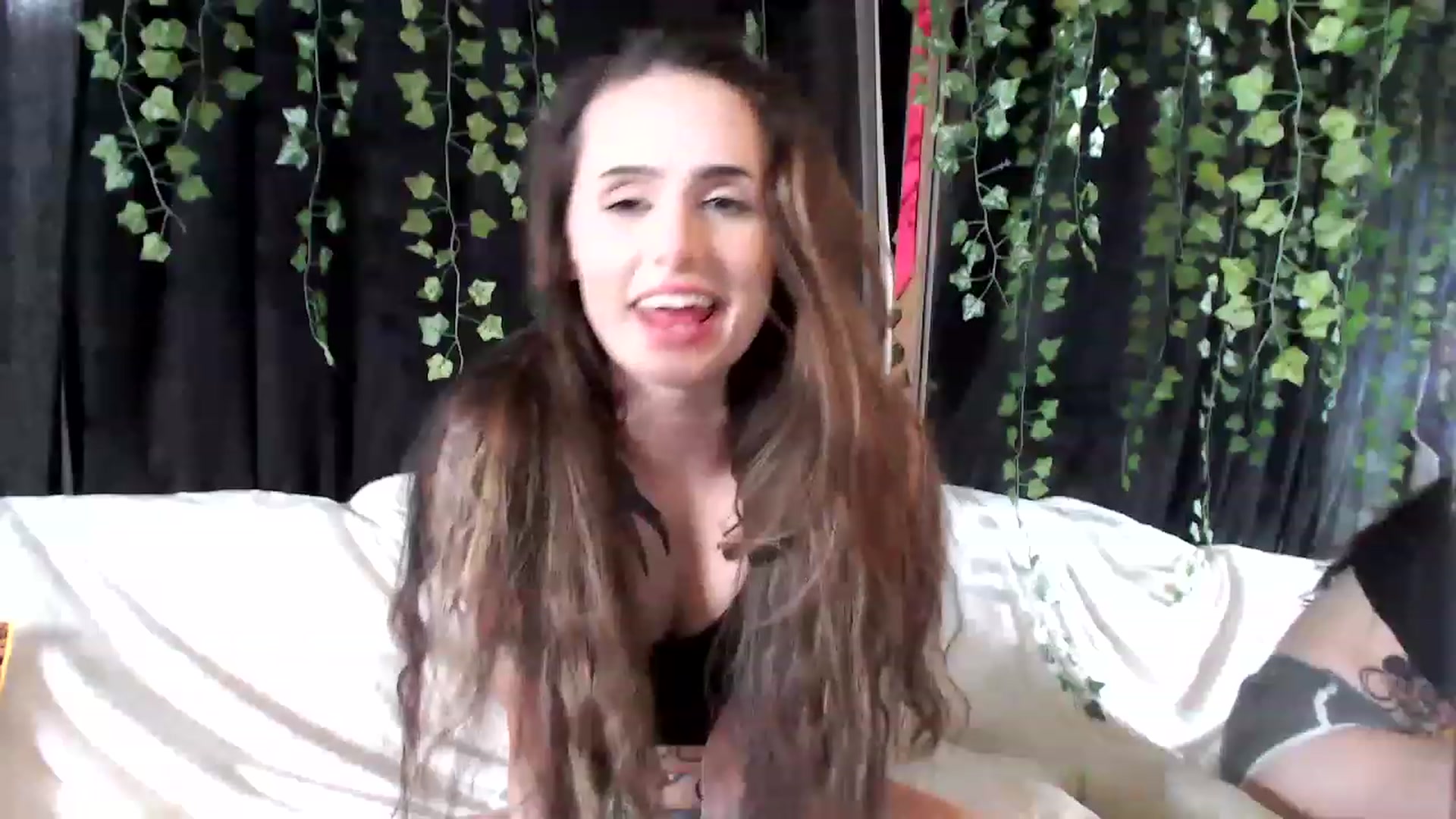 Gallery image thumbnail from katananat_'s myfreecams stream on, 02/22/2023, 21:41 image 9 of 20