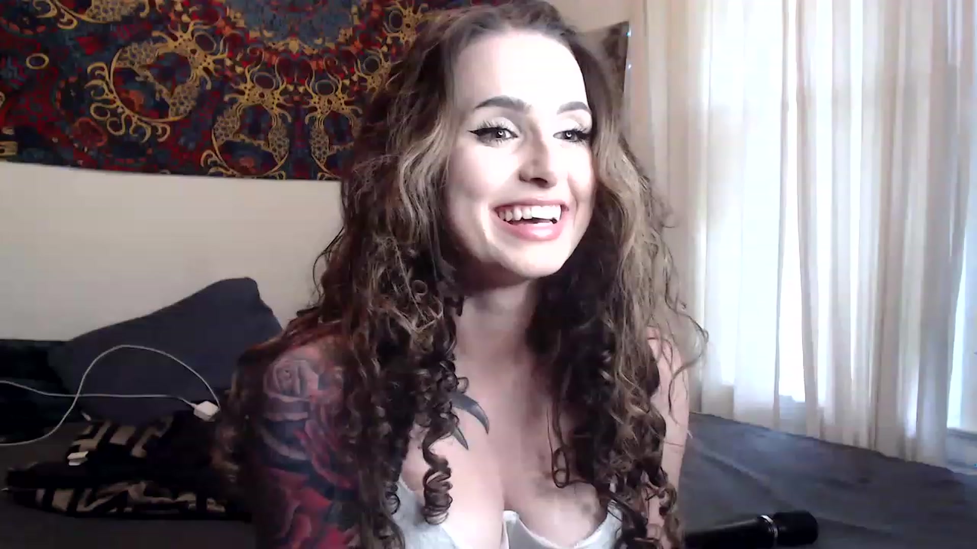 Gallery image thumbnail from katananat_'s myfreecams stream on, 03/28/2023, 21:11 image 1 of 20