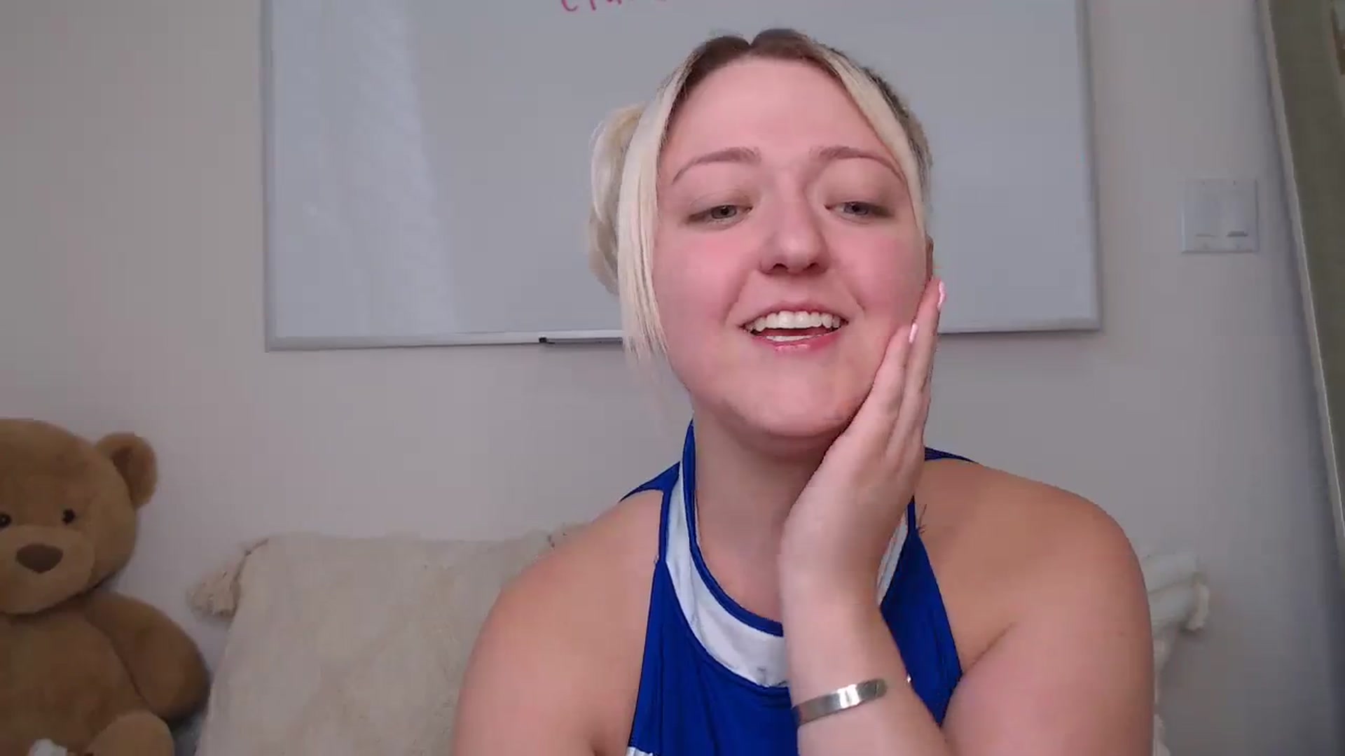 Gallery image thumbnail from katiesinz's myfreecams stream on, 09/20/2023, 22:01 image 5 of 20
