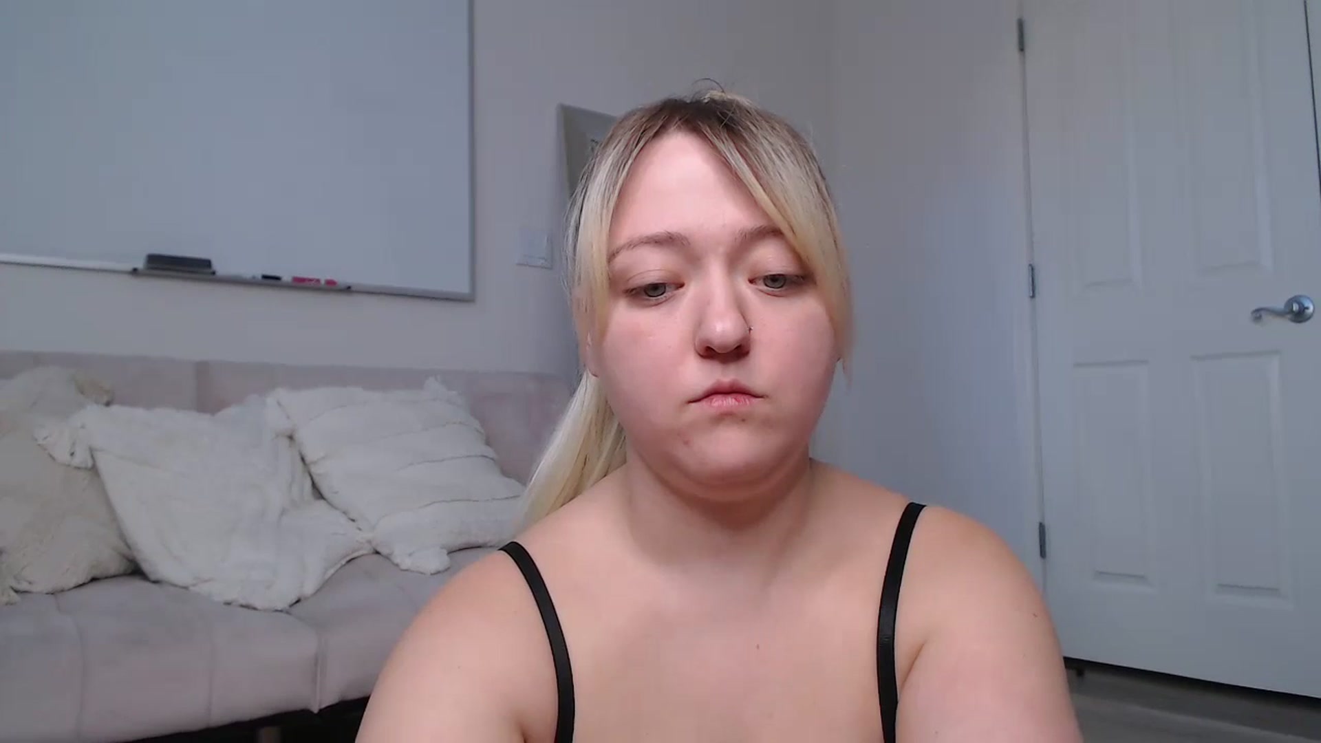 Gallery image thumbnail from katiesinz's myfreecams stream on, 11/24/2023, 20:59 image 9 of 20