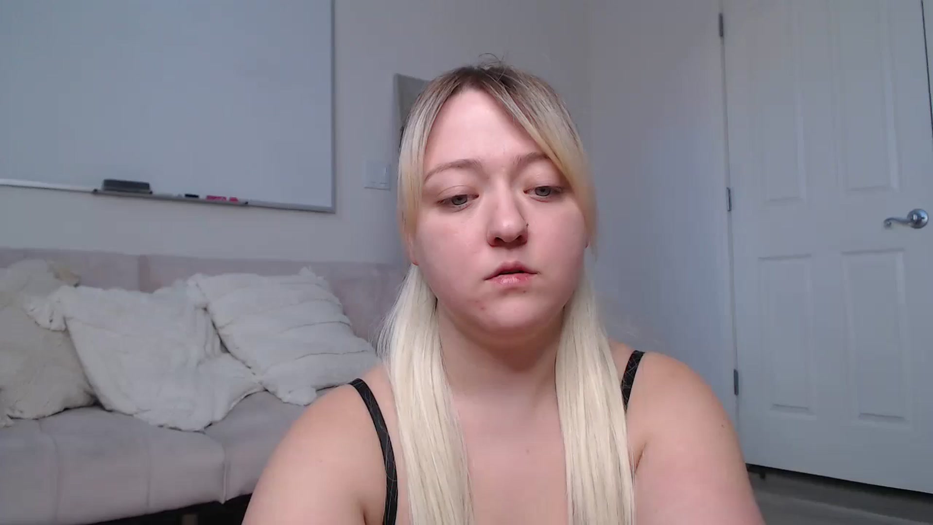 Gallery image thumbnail from katiesinz's myfreecams stream on, 11/24/2023, 20:59 image 14 of 20