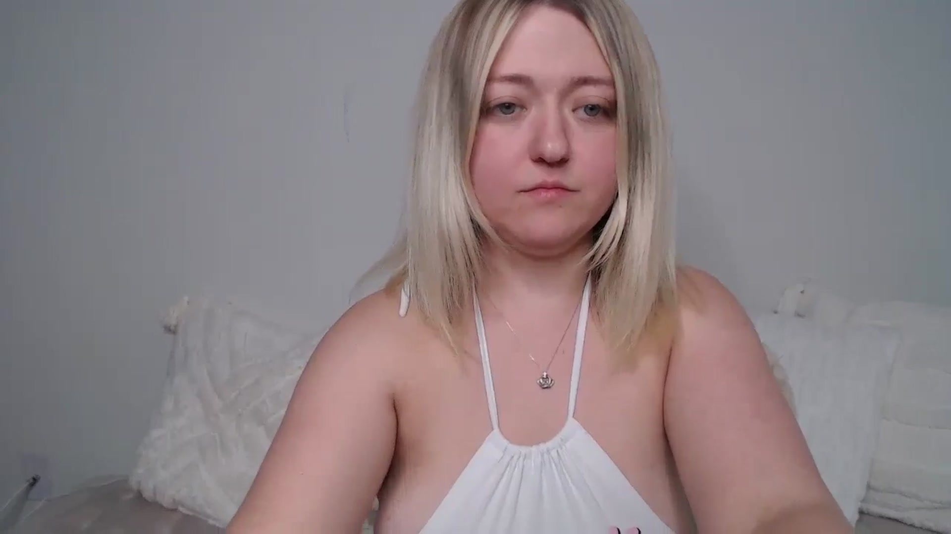 Gallery image thumbnail from katiesinz's myfreecams stream on, 08/21/2024, 22:05 image 3 of 20
