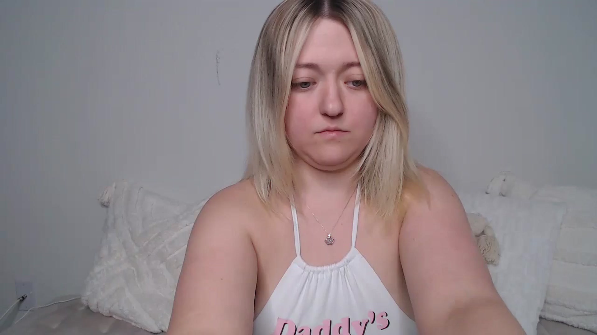 Gallery image thumbnail from katiesinz's myfreecams stream on, 08/21/2024, 22:05 image 7 of 20