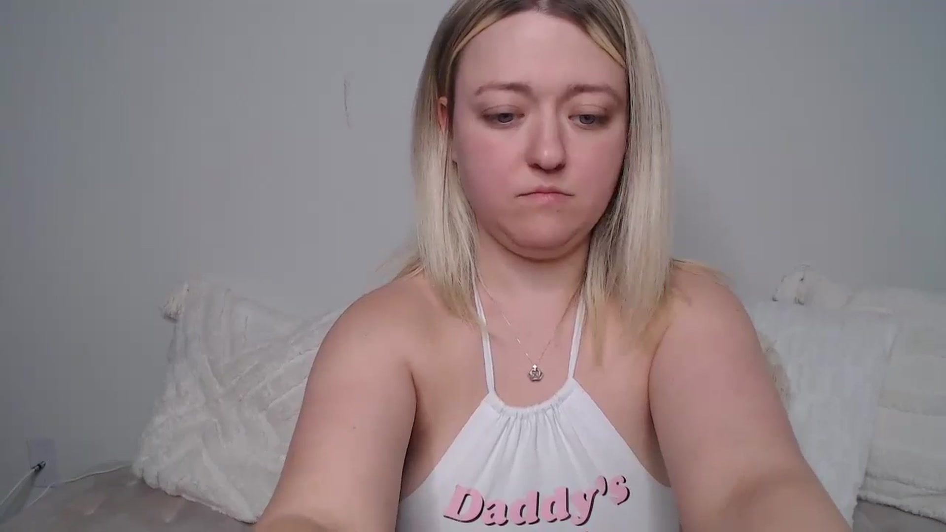 Gallery image thumbnail from katiesinz's myfreecams stream on, 08/21/2024, 22:05 image 4 of 20