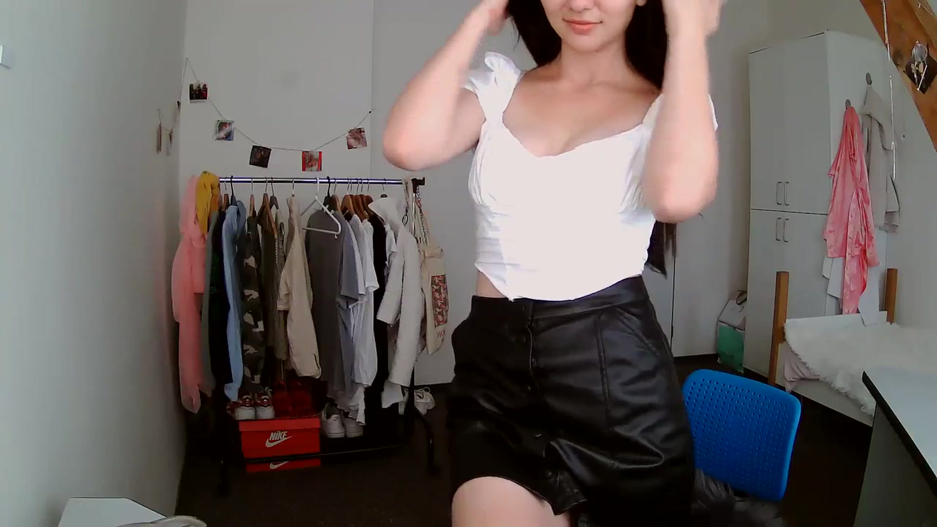 Gallery image thumbnail from katy8kitty's myfreecams stream on, 09/03/2023, 13:59 image 8 of 20