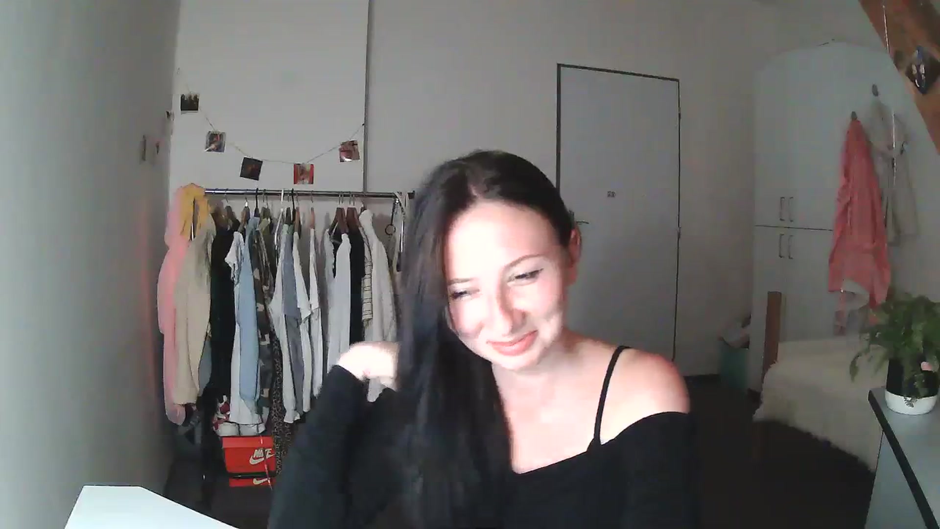 Gallery image thumbnail from katy8kitty's myfreecams stream on, 09/14/2023, 20:34 image 16 of 20