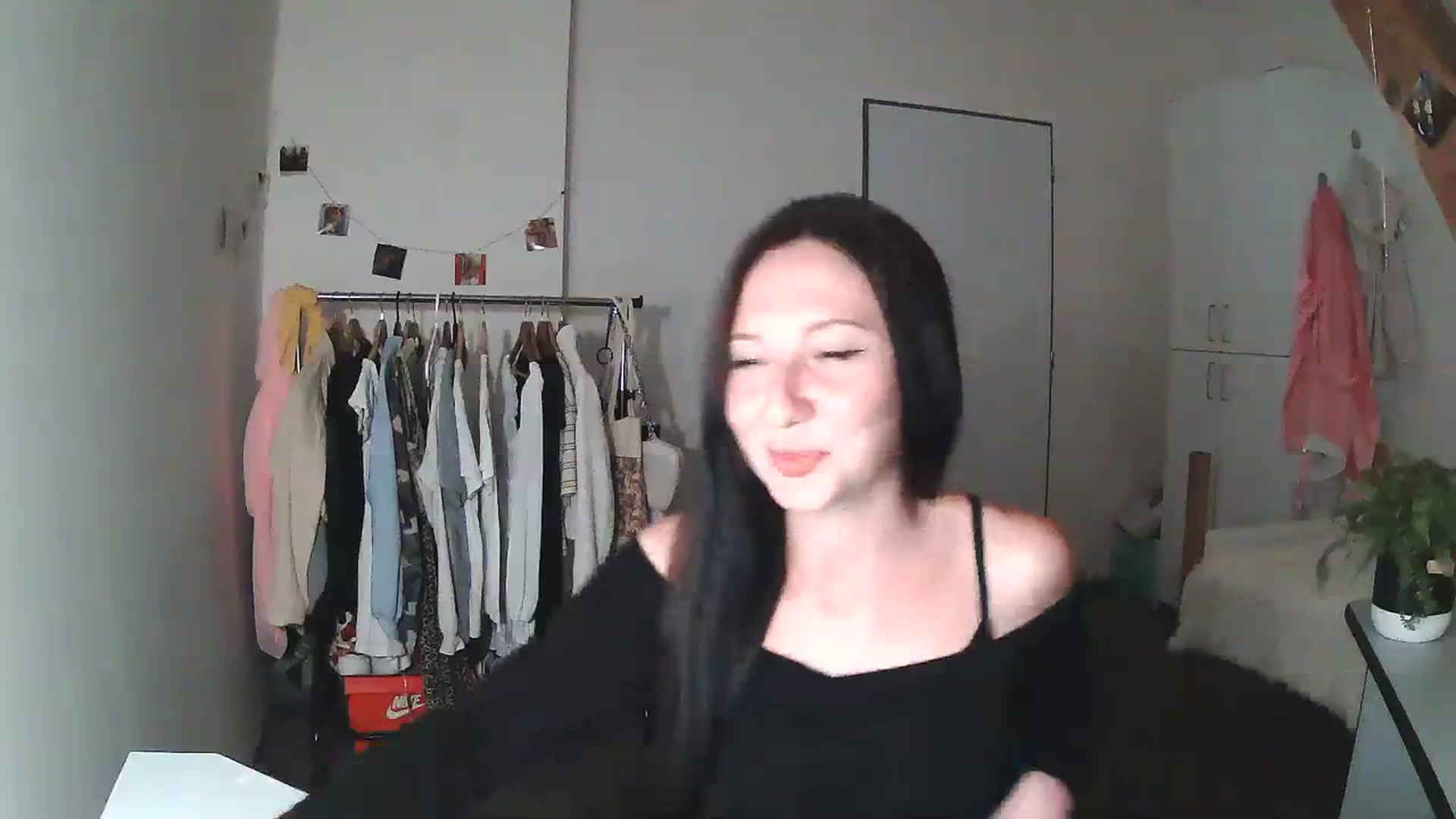 Gallery image thumbnail from katy8kitty's myfreecams stream on, 09/14/2023, 20:34 image 20 of 20
