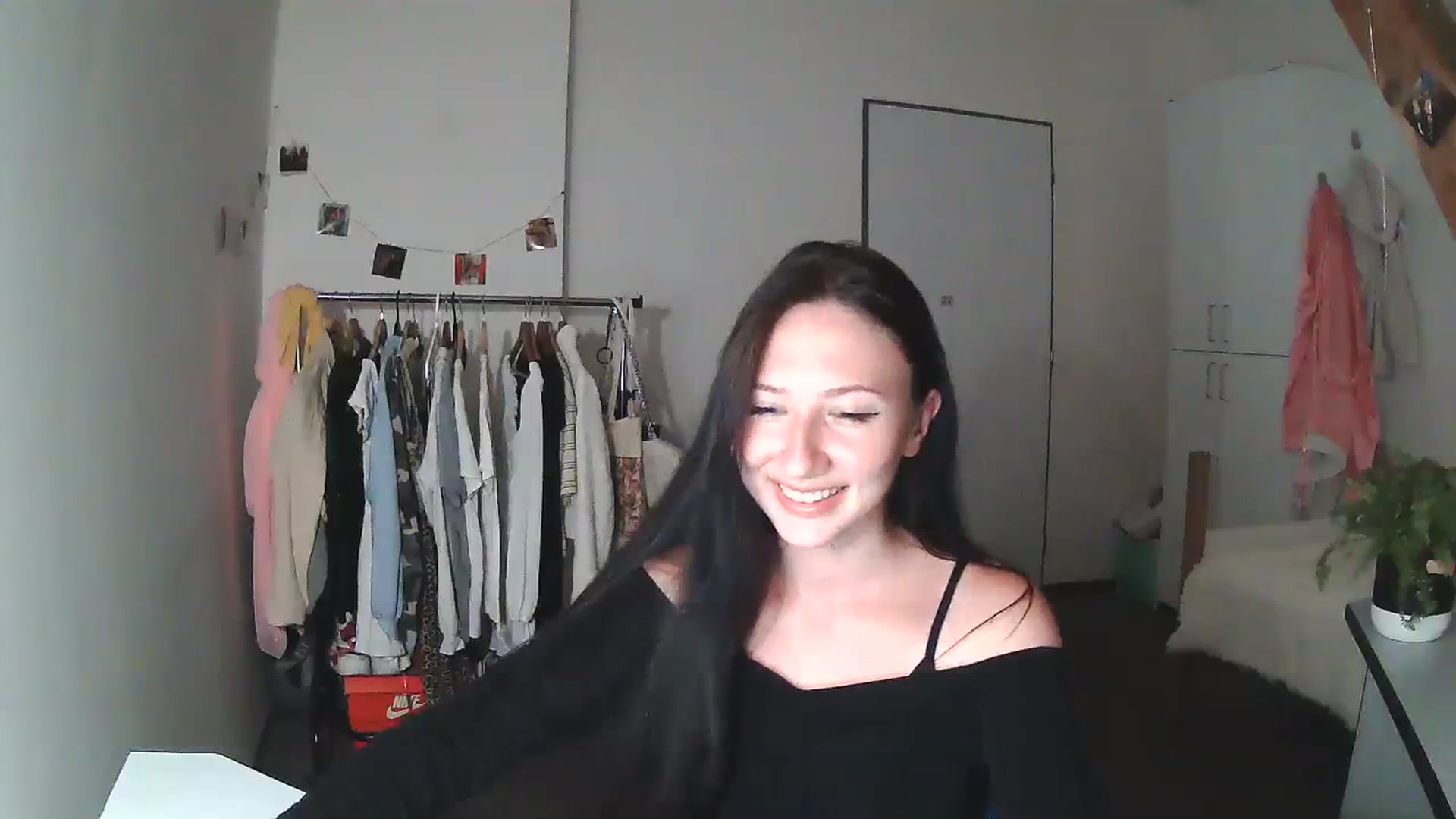 Gallery image thumbnail from katy8kitty's myfreecams stream on, 09/14/2023, 20:34 image 14 of 20
