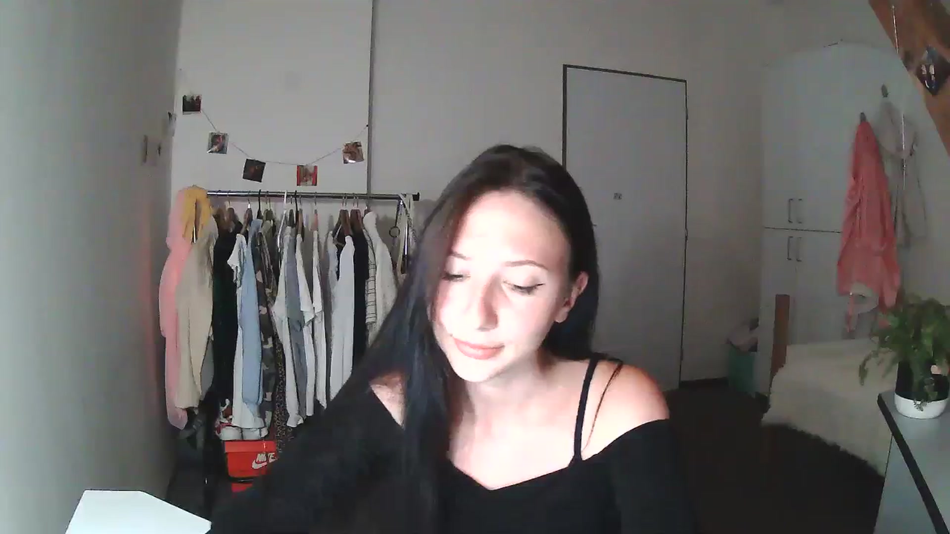 Gallery image thumbnail from katy8kitty's myfreecams stream on, 09/14/2023, 20:34 image 15 of 20