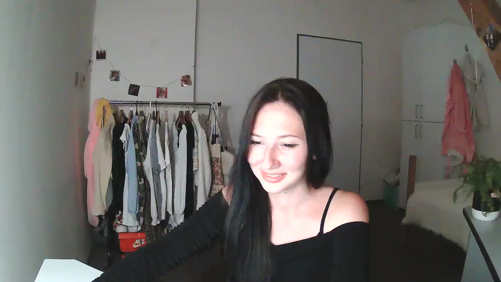 Gallery image thumbnail from katy8kitty's myfreecams stream on, 09/14/2023, 20:34 image 19 of 20