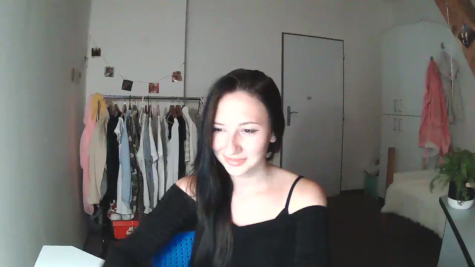 Gallery image thumbnail from katy8kitty's myfreecams stream on, 09/14/2023, 22:06 image 14 of 20