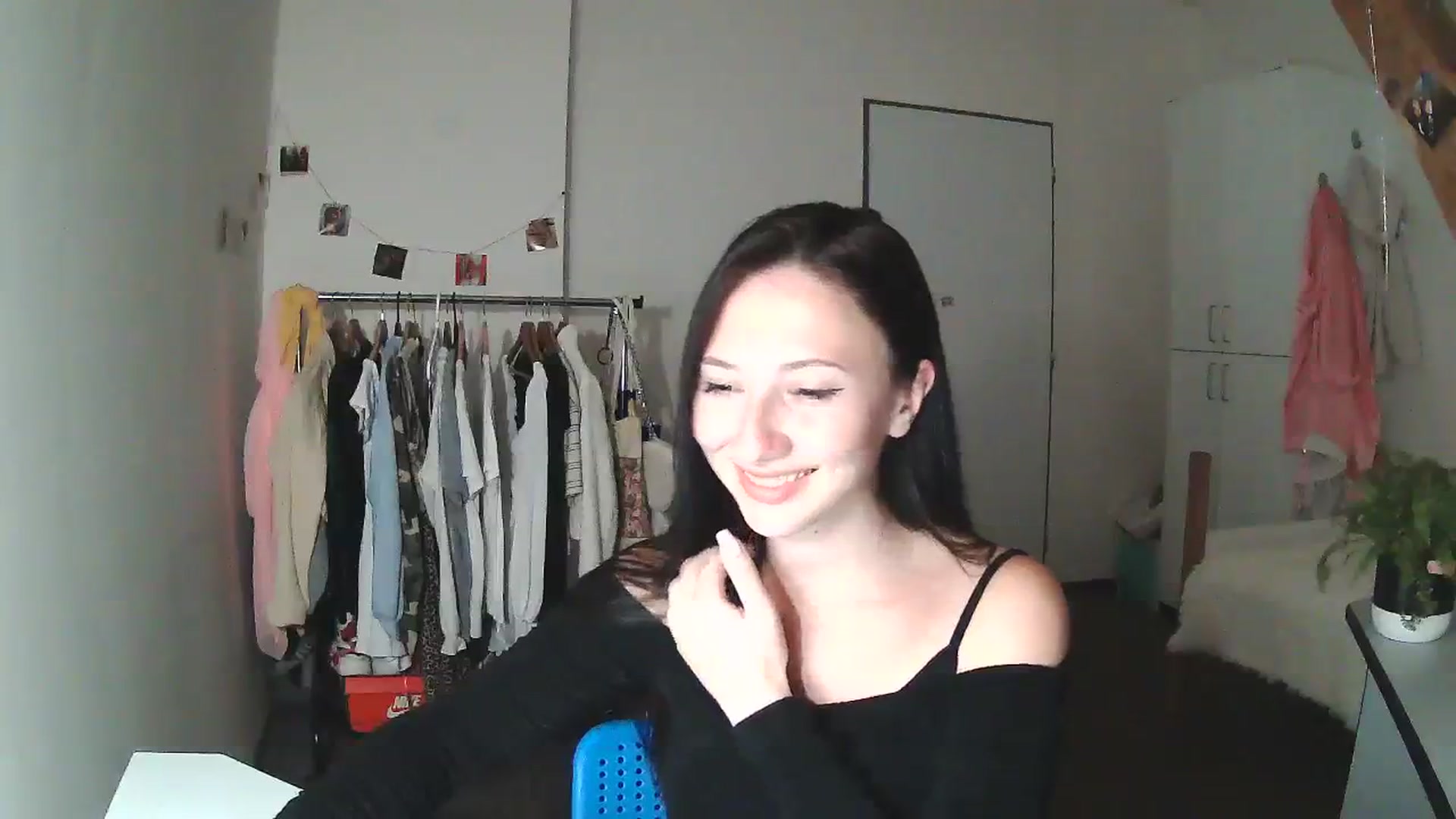 Gallery image thumbnail from katy8kitty's myfreecams stream on, 09/14/2023, 22:06 image 5 of 20