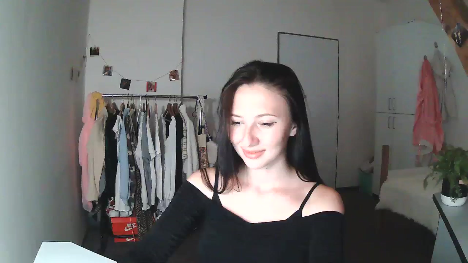 Gallery image thumbnail from katy8kitty's myfreecams stream on, 09/14/2023, 22:06 image 9 of 20