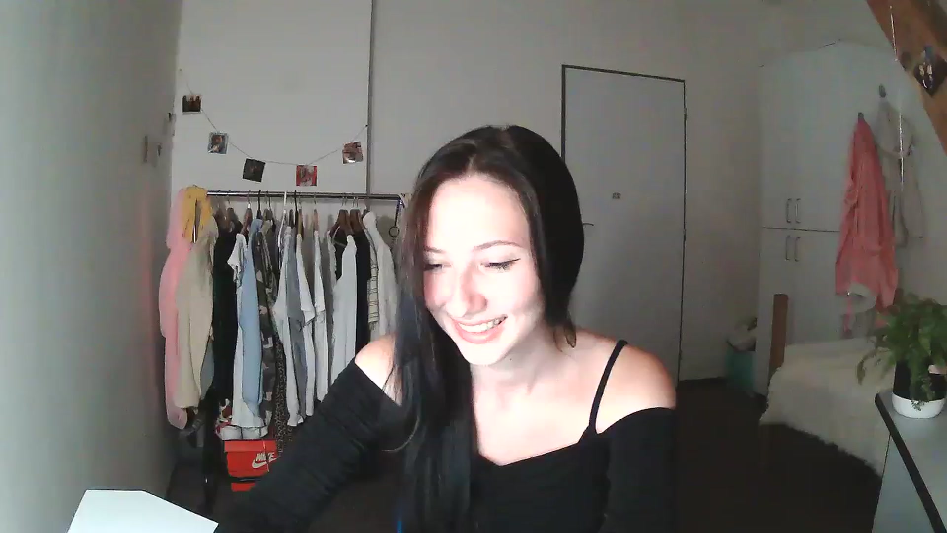 Gallery image thumbnail from katy8kitty's myfreecams stream on, 09/14/2023, 22:06 image 12 of 20