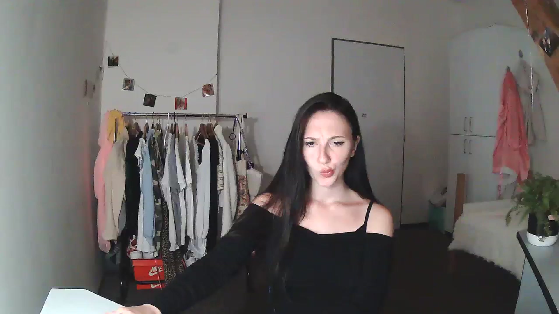 Gallery image thumbnail from katy8kitty's myfreecams stream on, 09/14/2023, 22:06 image 19 of 20