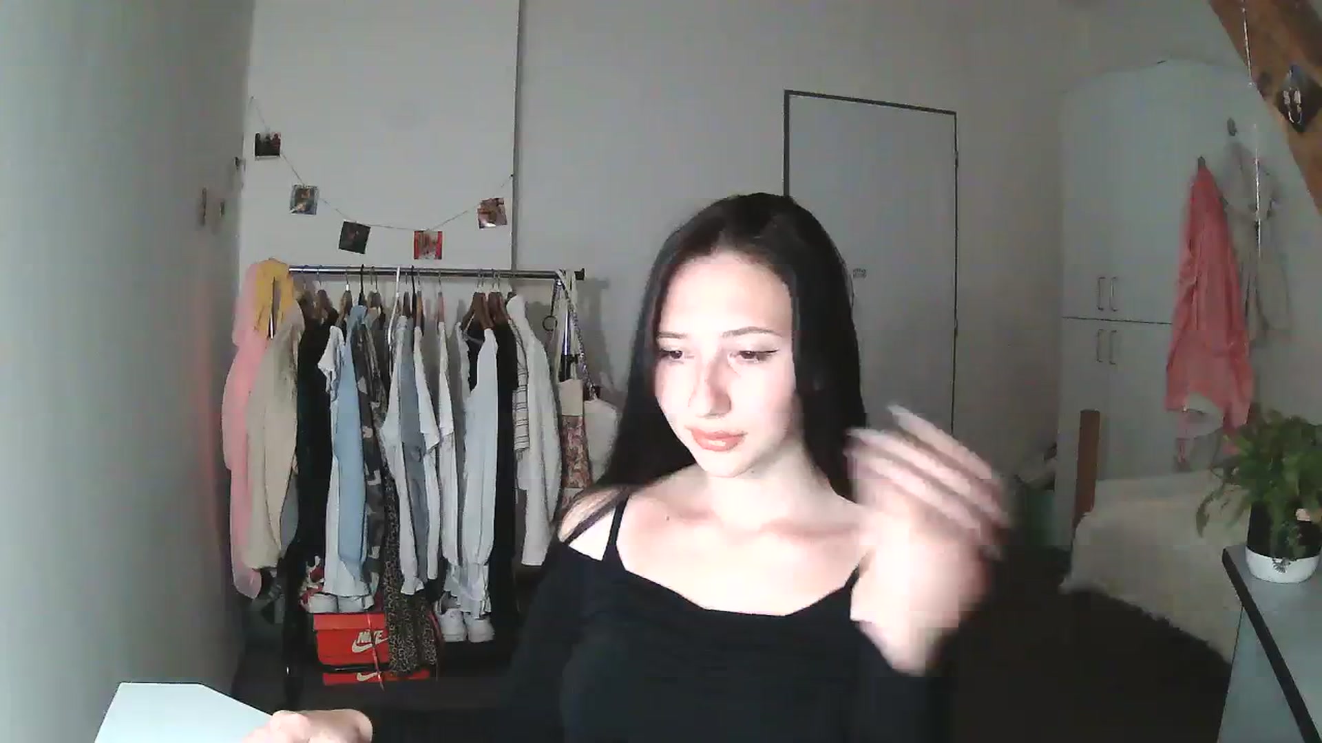 Gallery image thumbnail from katy8kitty's myfreecams stream on, 09/14/2023, 22:06 image 17 of 20