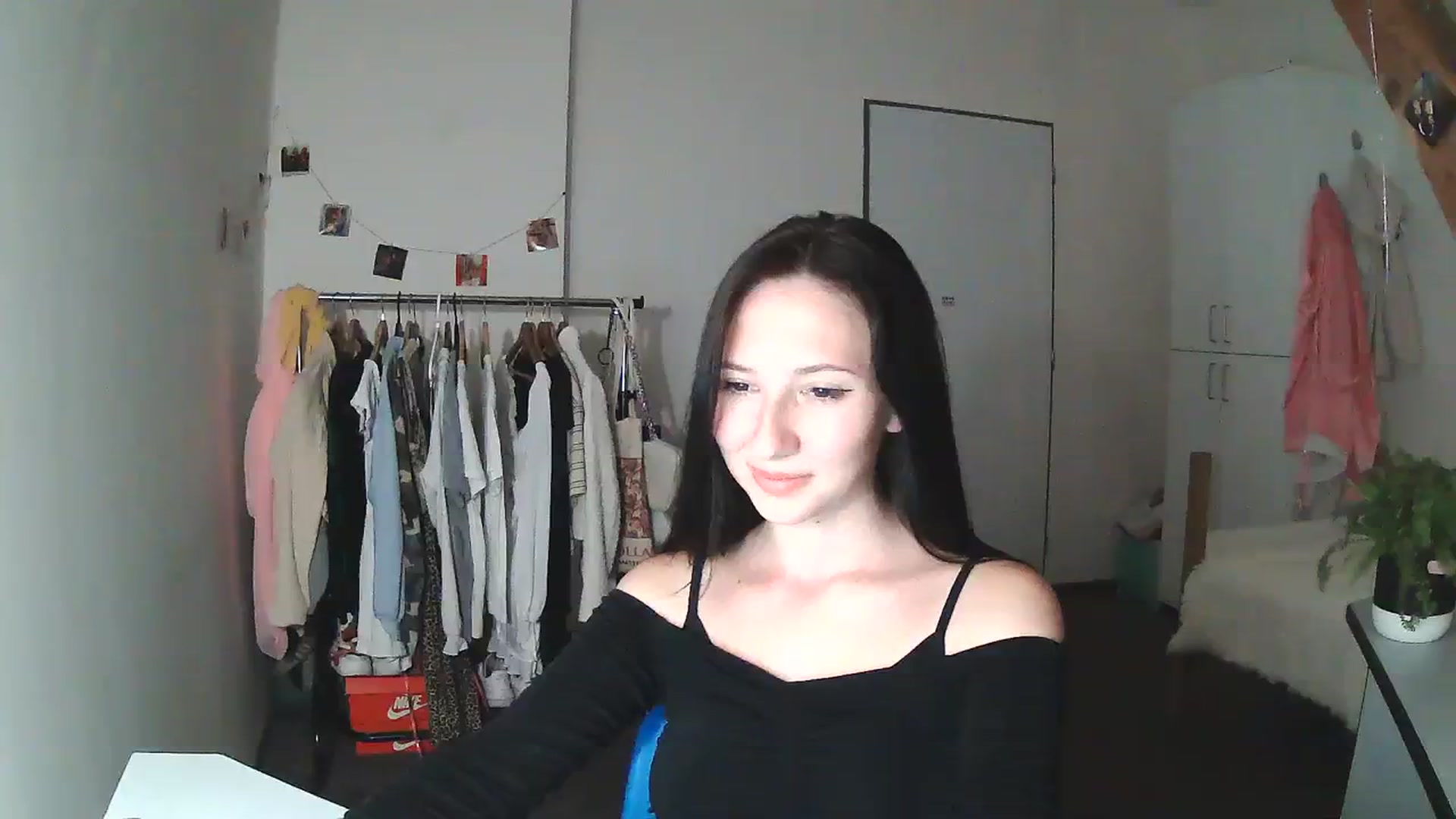 Gallery image thumbnail from katy8kitty's myfreecams stream on, 09/14/2023, 23:59 image 8 of 20